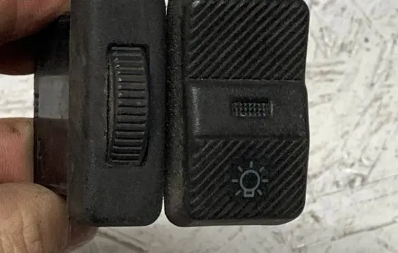 Volkswagen PASSAT B3 Light switch 357941531