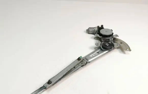 Honda CR-V Front door window regulator with motor 140401