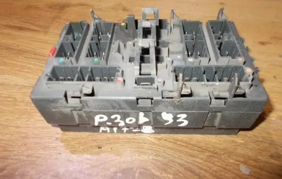 Peugeot 306 Fuse box set 9453447580