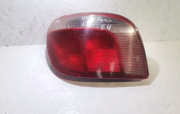 Toyota Yaris Rear/tail lights