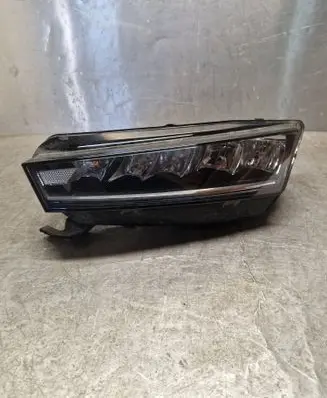 Skoda Octavia Mk4 Headlight/headlamp 5E4941015 030111823100 LE18A6418