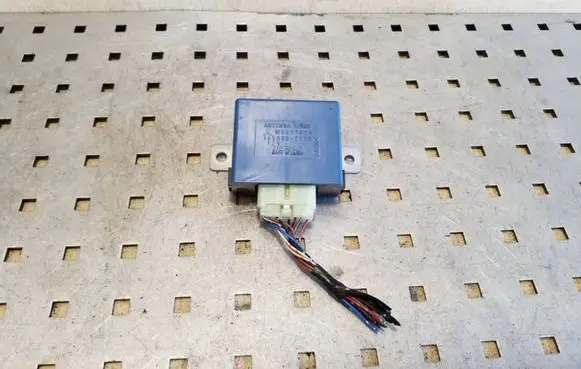 Mitsubishi Pajero Sport I Other control units/modules MR517920 1650002270