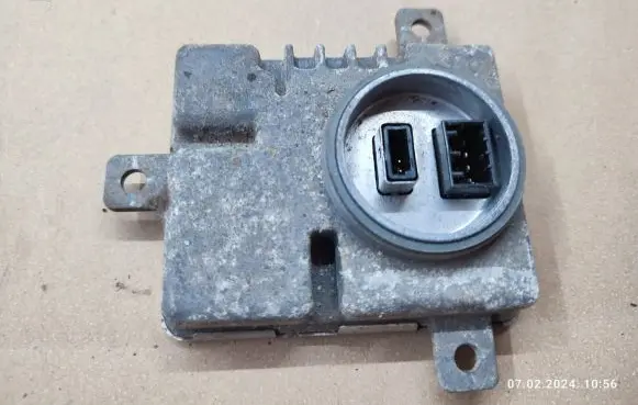 Audi A6 S6 C7 4G Headlight ballast module Xenon 8K0941597C
