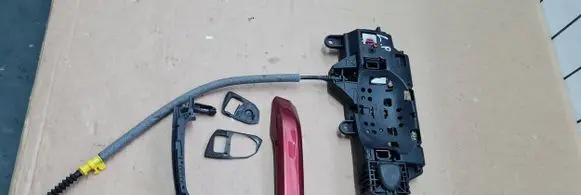 Audi A5 Front door exterior handle 8W0837205 1JH252091 8W0837239