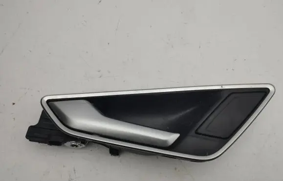 Audi Q2 - Front door interior handle 81A837019C 186126392 16022022R