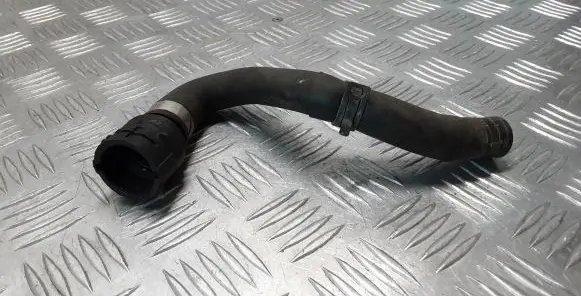 Volkswagen PASSAT B8 Engine coolant pipe/hose 5Q0122101S
