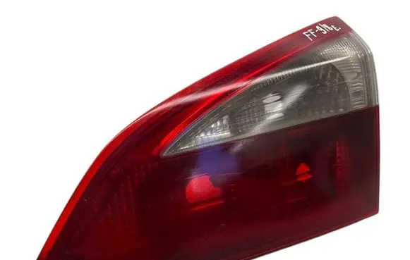 Ford Focus Tailgate rear/tail lights BM5113A602B