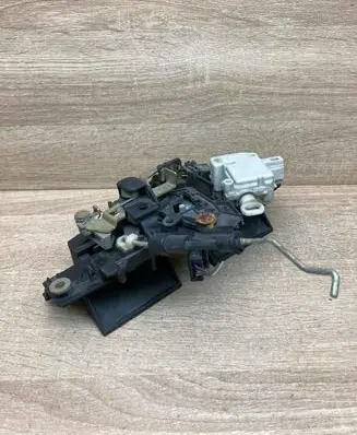 Audi A4 S4 B5 8D Tailgate/trunk/boot exterior handle 8D9827565H 4B0827565H WithPlug