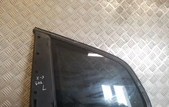 BMW X3 E83 Rear side window 43R00021