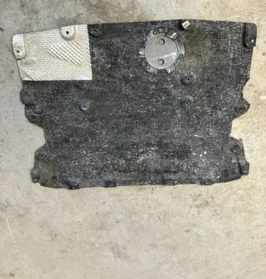 BMW X4 G02 Engine splash shield/under tray 7417386