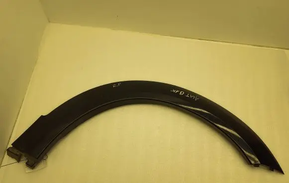 Subaru Outback Front arch trim 