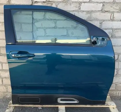 Citroen C4 Cactus Front door