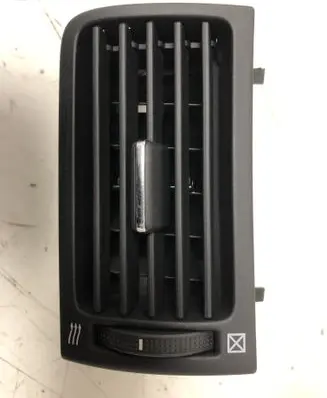 Toyota Avensis T250 Dashboard side air vent grill/cover trim