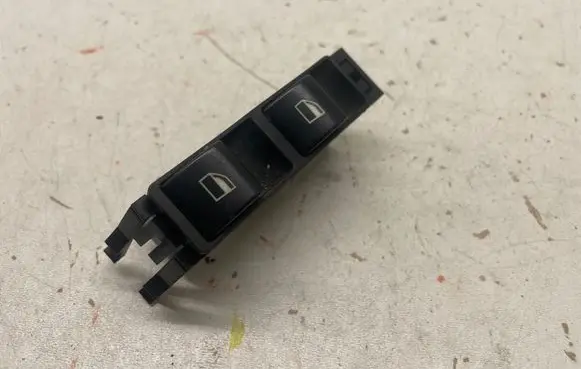 BMW 3 E46 Electric window control switch 8381518 61318381518