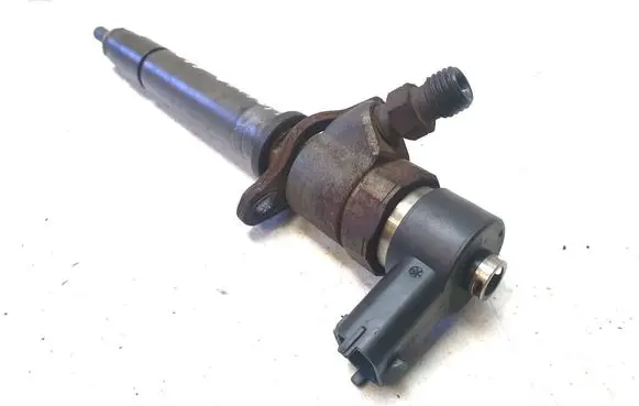 Fuel injector