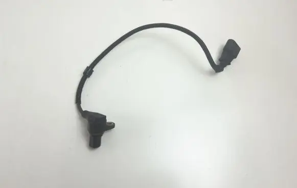 Volkswagen Touareg II Crankshaft speed sensor 03H906433
