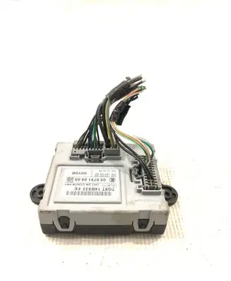 Ford Mondeo MK IV Door control unit/module 7G9T14B533AE 0507910900