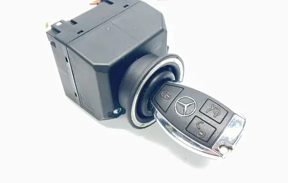 Mercedes-Benz ML W164 Ignition lock A1645450908