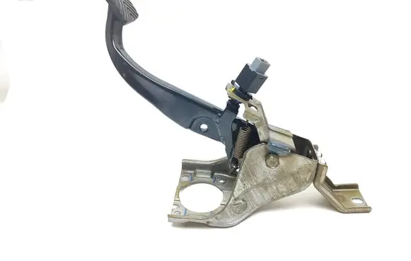 Hyundai i30 Brake pedal 328003X300
