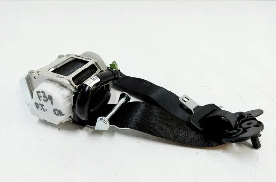 BMW X2 F39 Rear seatbelt 7441662