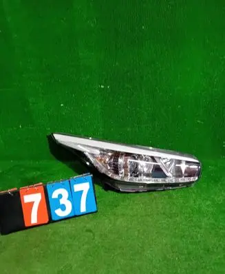 KIA Pro Cee'd II Headlight/headlamp R009B2218BQ