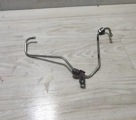 Jaguar F-Pace Fuel line pipe 