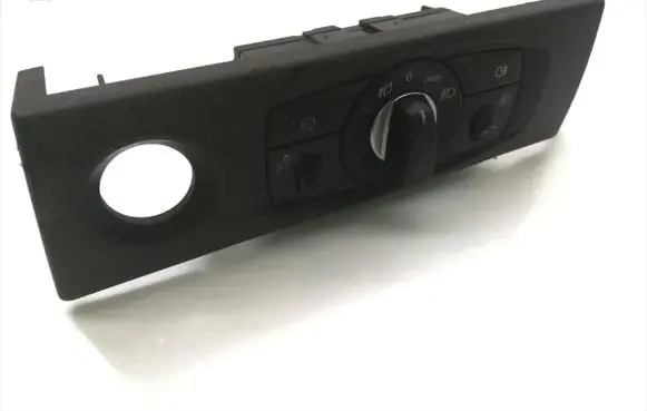 BMW 5 E60 E61 Light switch 6988555 008172 33295101