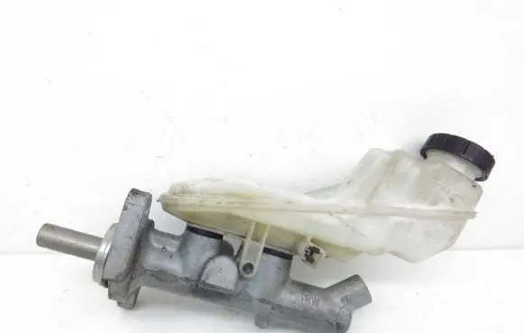 Toyota Corolla E120 E130 Master brake cylinder 744712453 3224