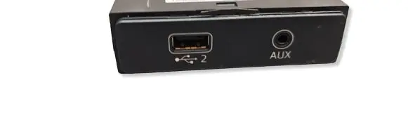 Audi A4 S4 B9 AUX in-socket connector 8W0035708