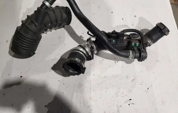 Hyundai Kona I Air intake hose/pipe 28140J9300 282732B760 28632B780