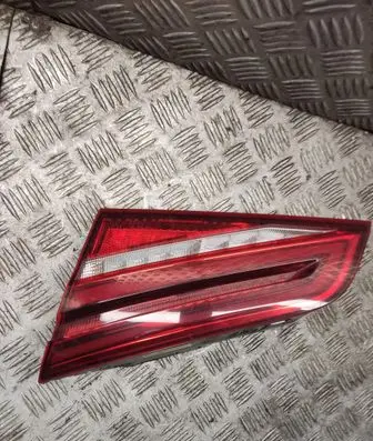 Audi A3 S3 8V Tailgate rear/tail lights 8V4945094C
