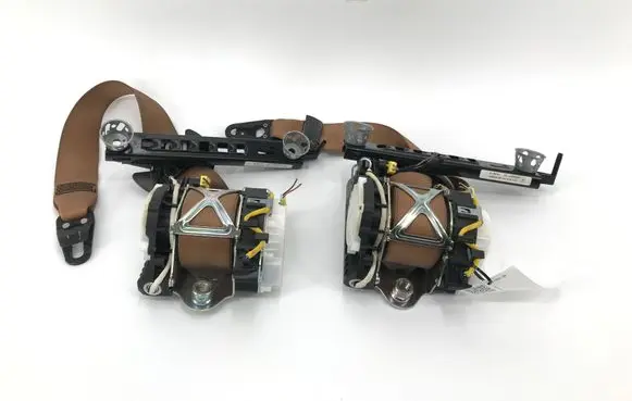 Porsche Panamera (970) Front seatbelt 97080303401