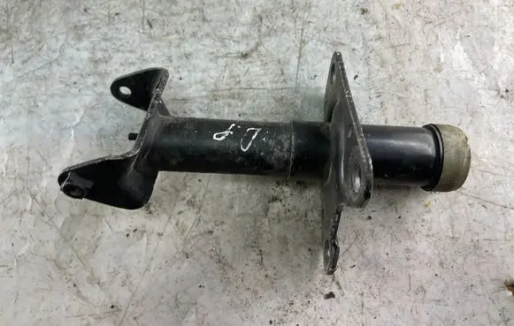 Volkswagen PASSAT B5 Front bumper shock/impact absorber 3b0807134