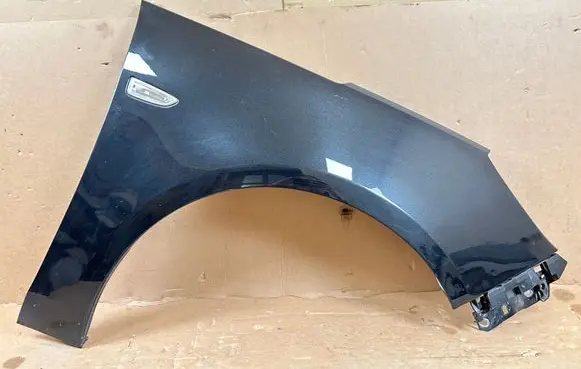 Opel Zafira C Fender