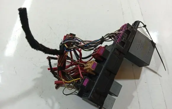 Skoda Superb B5 (3U) Fuse box set 896085000