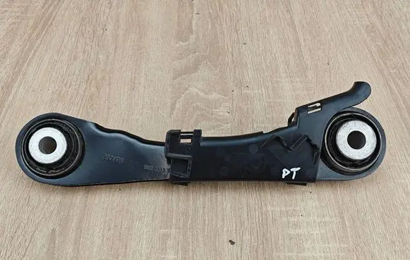 BMW 5 G30 G31 G38 Rear upper control arm/wishbone 6867538