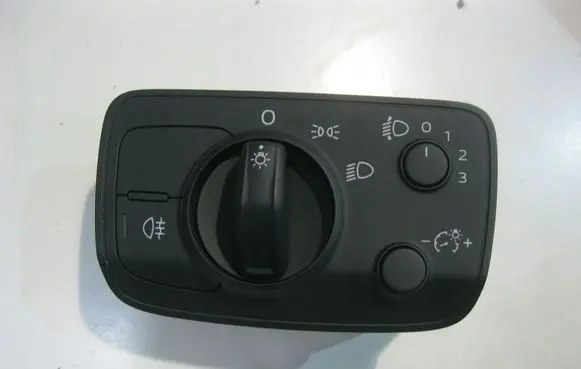 Audi Q2 - Light switch 8V0941531AK
