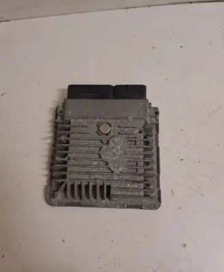 Volkswagen Touran II Engine control unit/module