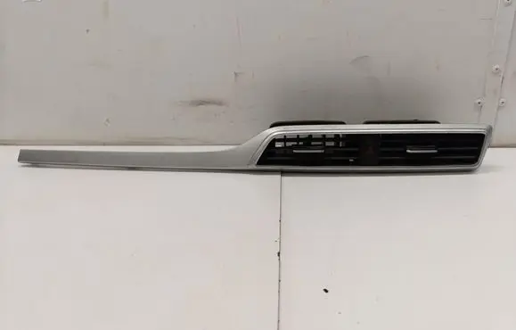 MG ZS Dash center air vent grill 10724404