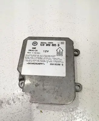 Volkswagen PASSAT B5.5 Airbag control unit/module 1C0909605B