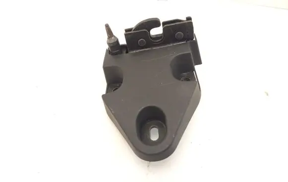 Loading door lock