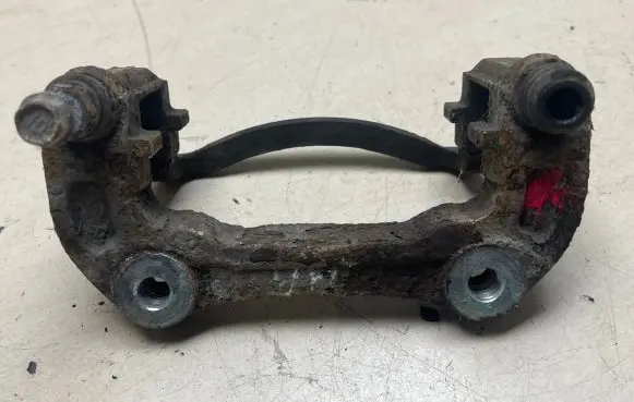 Opel Insignia A Front Brake Caliper Pad/Carrier 