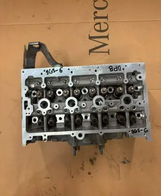 Volkswagen Golf VII Engine head 05E103063E 05E103404C
