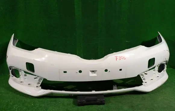 Toyota Auris E180 Front bumper