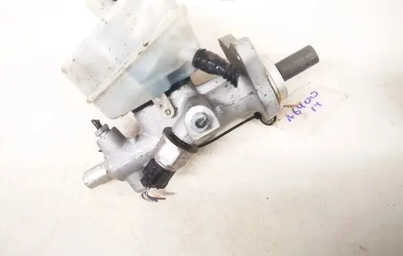 Mercedes-Benz C W203 Master brake cylinder 05350884551 05.3508-8455.1