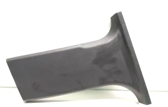 (B) pillar trim (bottom)