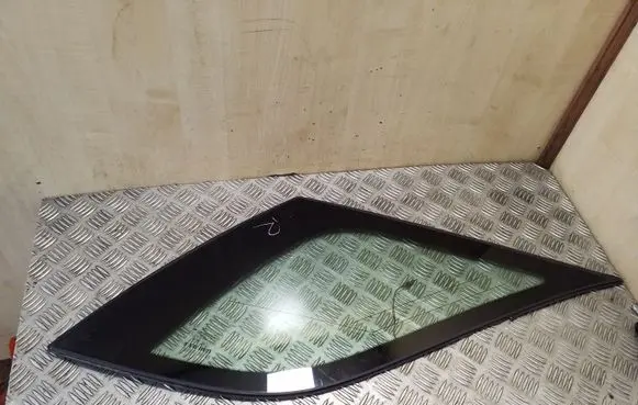 Mercedes-Benz ML W164 Rear side window