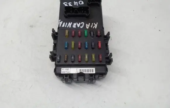 KIA Carnival Fuse module 990714