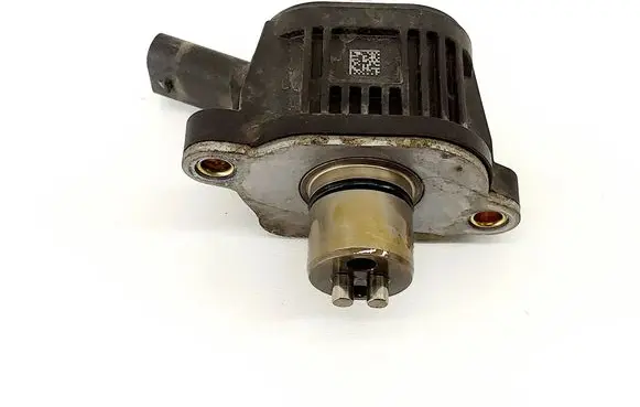 Volkswagen Golf VII Camshaft speed sensor 10409904 04E906048A