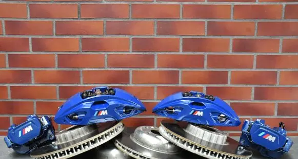 BMW 5 G60 G61 Brake discs and calipers set 8840312 8840311 8846931